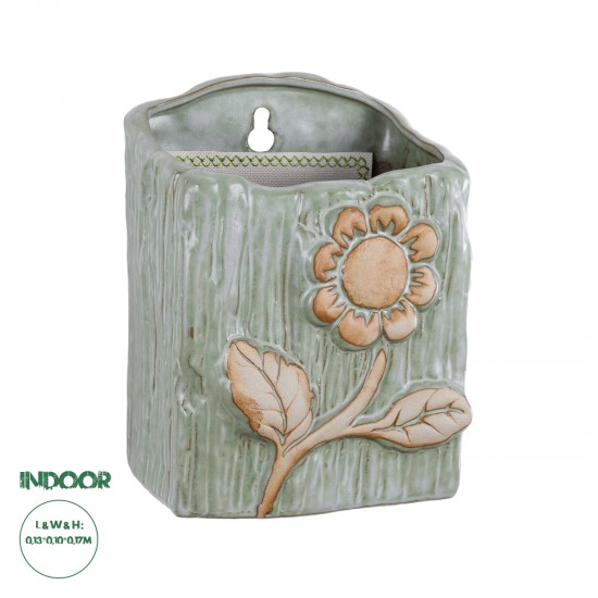 GloboStar® Artificial Garden BILBAO 20536 Διακοσμητική Κεραμική Επιτοίχια Γλάστρα Πράσινη με Μπεζ Λεπτομέρειες Μ13 x Π10  x Υ17cm